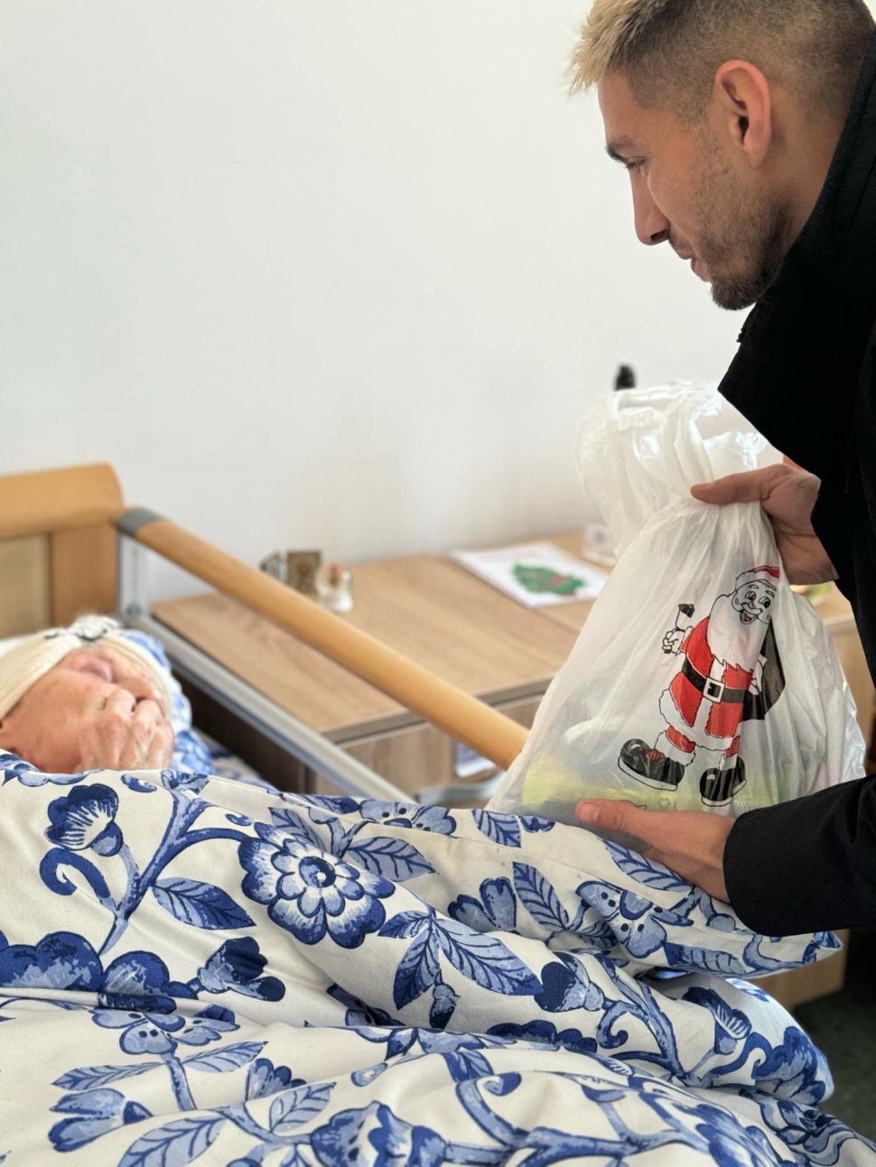 „Împreună aducem lumină în suflete”, campanie inițiată de un tânăr nemțean 9632