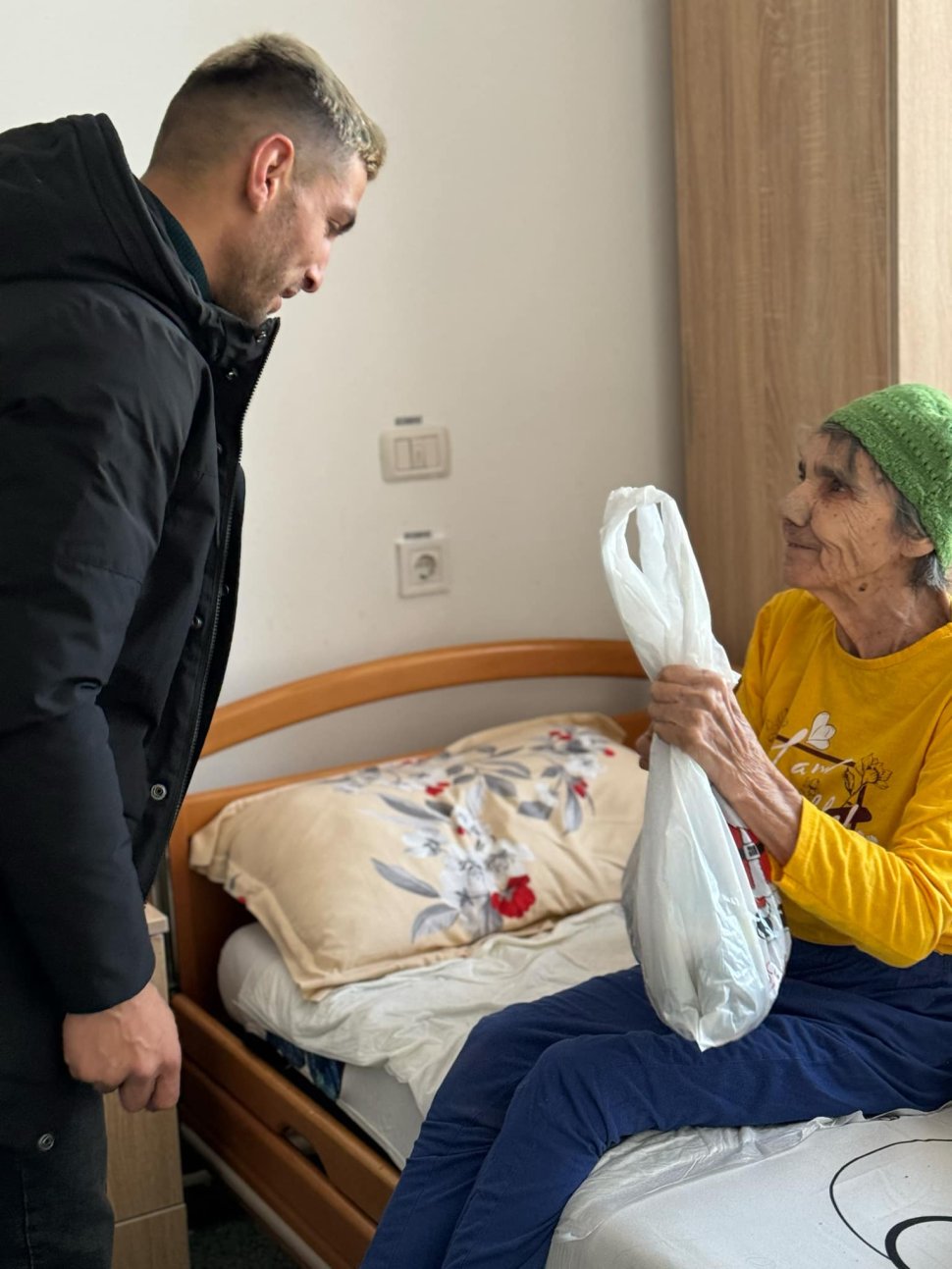 „Împreună aducem lumină în suflete”, campanie inițiată de un tânăr nemțean 9634