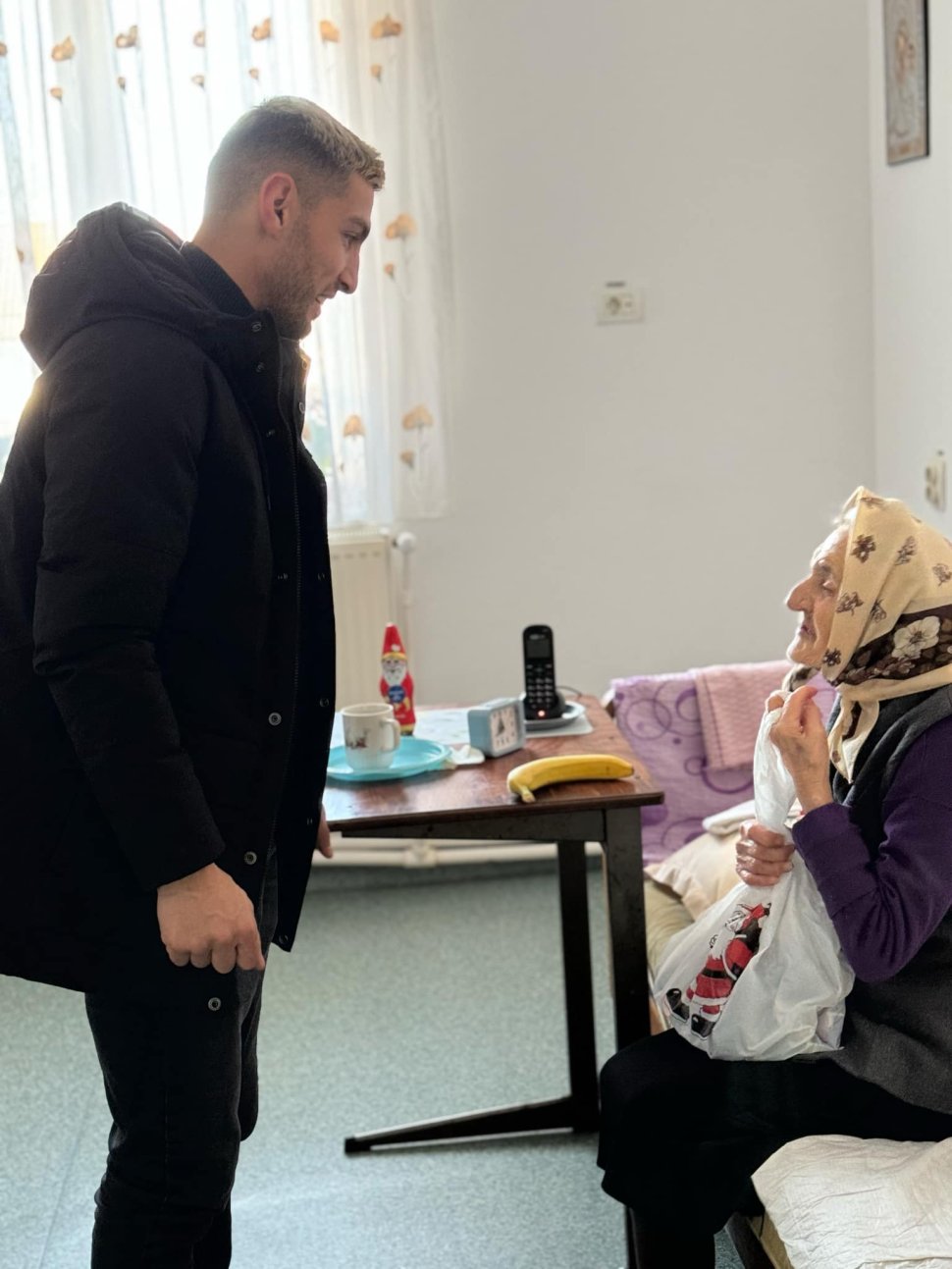 „Împreună aducem lumină în suflete”, campanie inițiată de un tânăr nemțean 9637