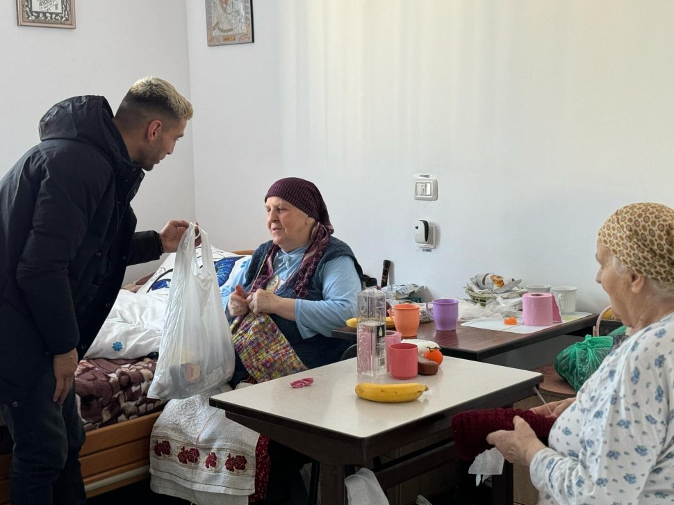 „Împreună aducem lumină în suflete”, campanie inițiată de un tânăr nemțean 9649