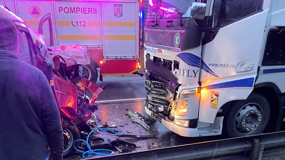 Impact frontal cu un tir, pe un drum din Vama  9748