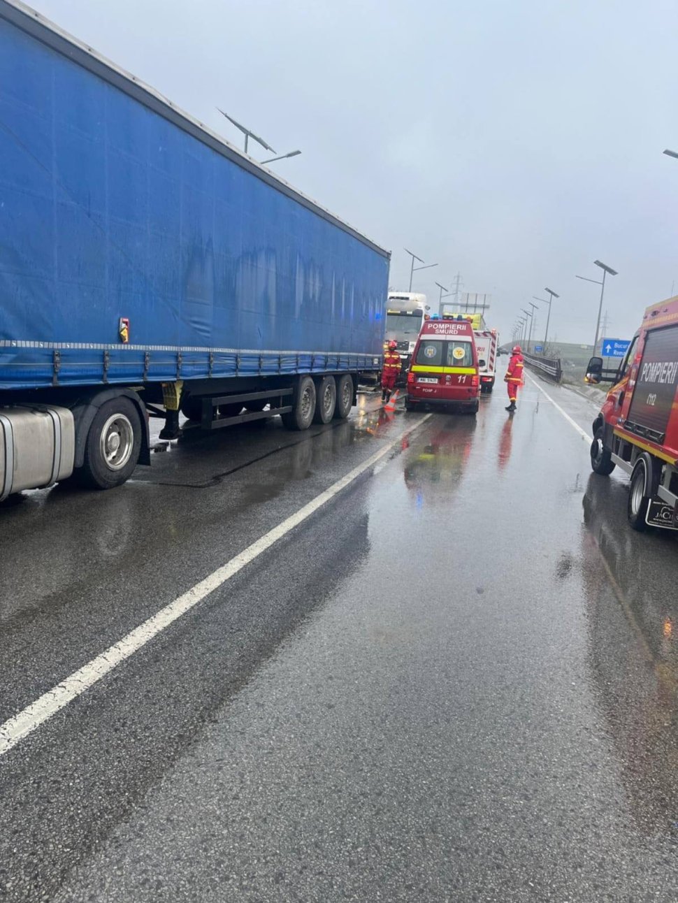 Trafic îngreunat pe centura ocolitoare a sucevei după ce două tiruri s-au ciocnit  9777