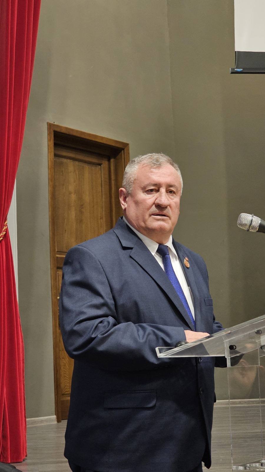 Gheorghe Fron, premiat cu două distincții la 107 ani de la Unirea Basarabiei cu România 9869