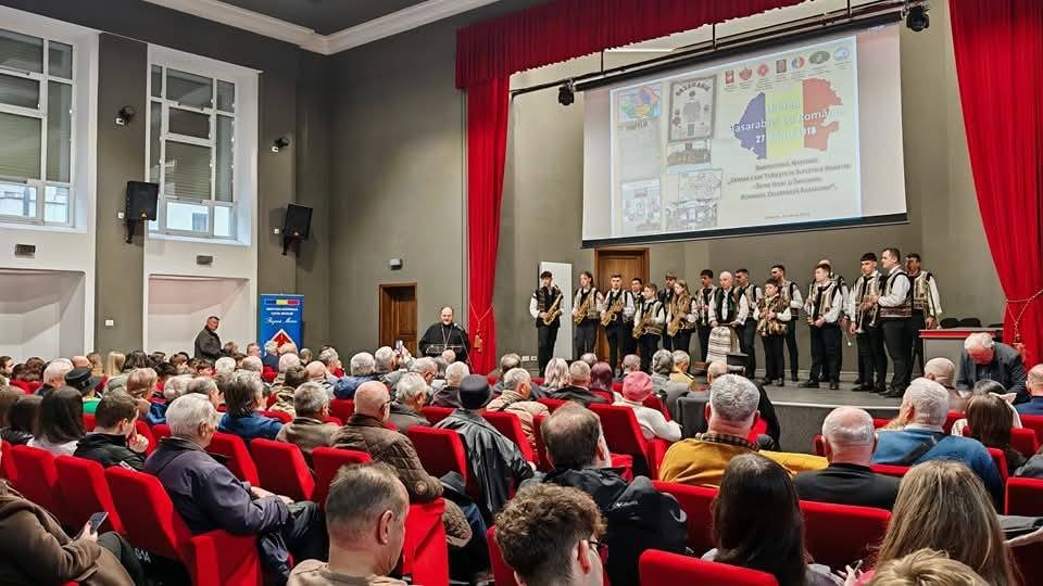 Gheorghe Fron, premiat cu două distincții la 107 ani de la Unirea Basarabiei cu România 9873