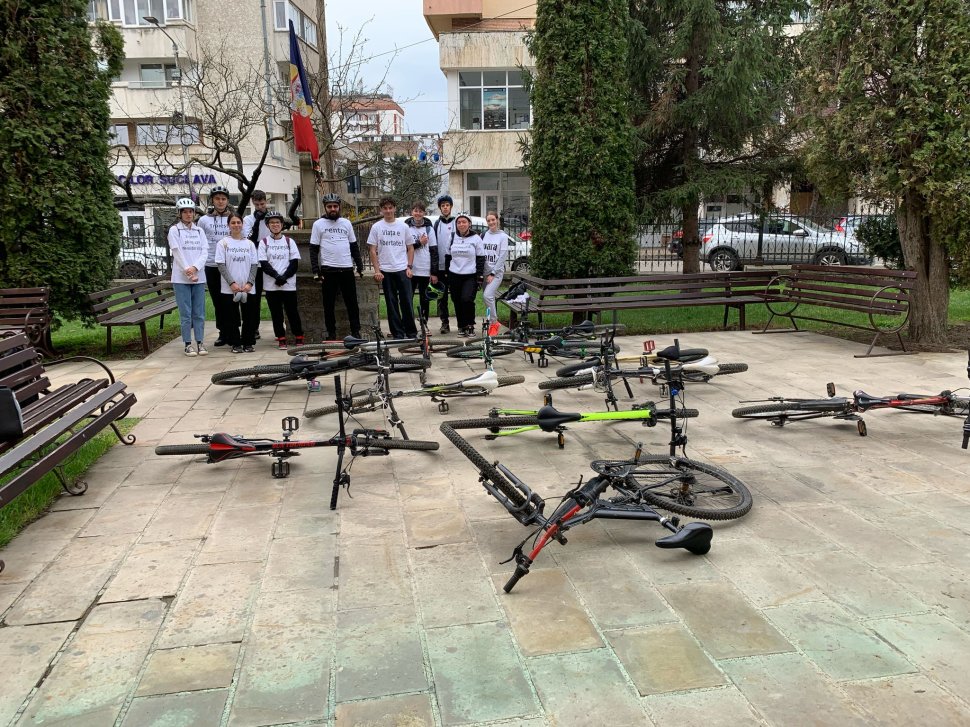 Marșul pe biciclete în Suceava, un mesaj de speranță  9945