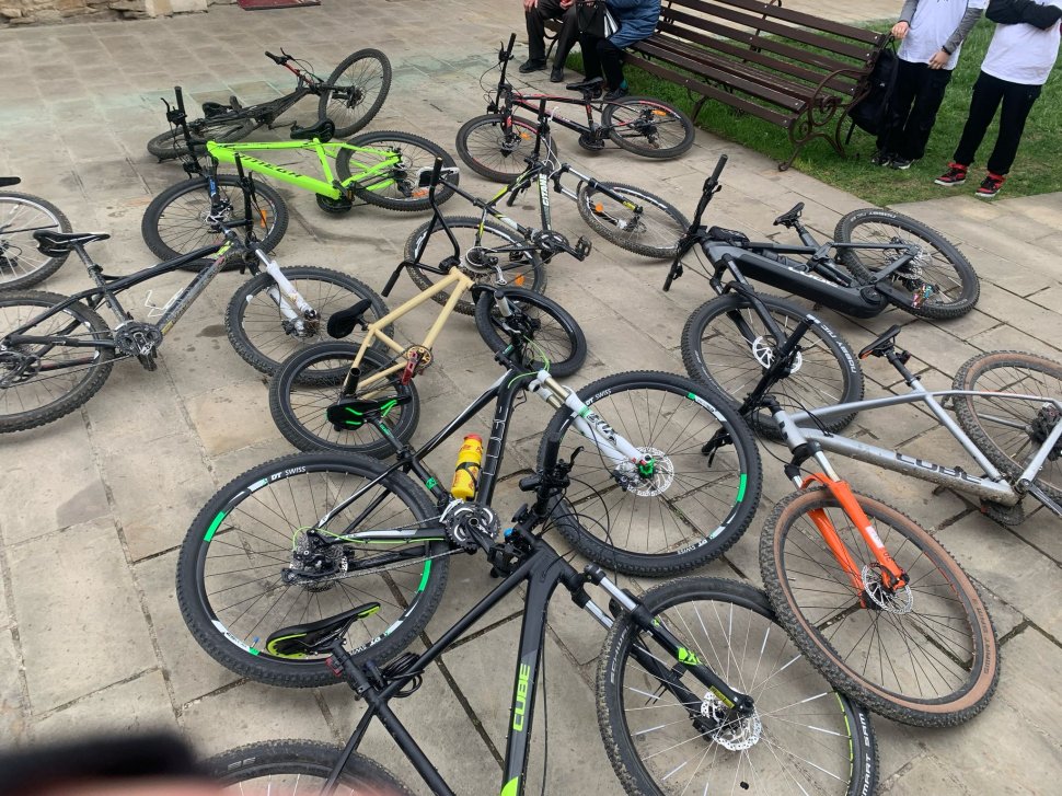 Marșul pe biciclete în Suceava, un mesaj de speranță  9946