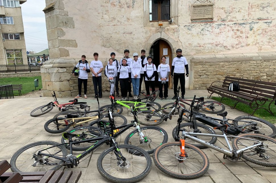 Marșul pe biciclete în Suceava, un mesaj de speranță  9949