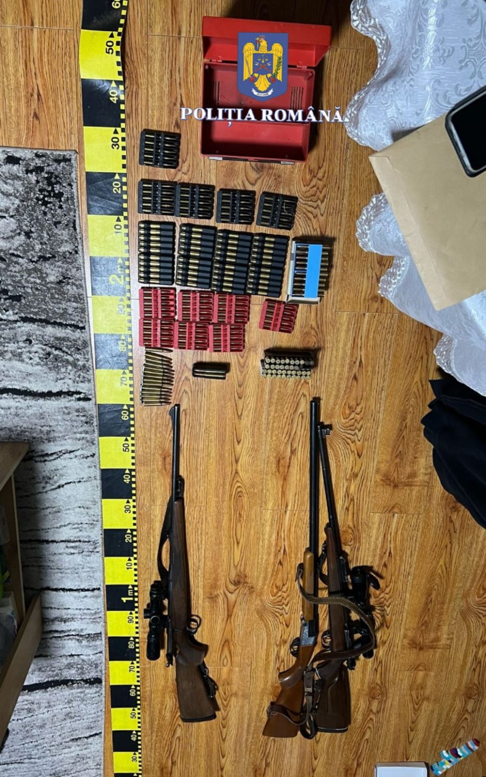 Percheziții de amploare la 21 de adrese într-un dosar privind nerespectarea regimului armelor și munițiilor 9971