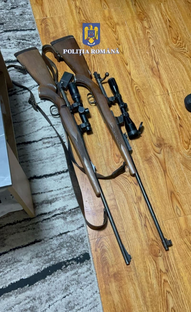 Percheziții de amploare la 21 de adrese într-un dosar privind nerespectarea regimului armelor și munițiilor 9976
