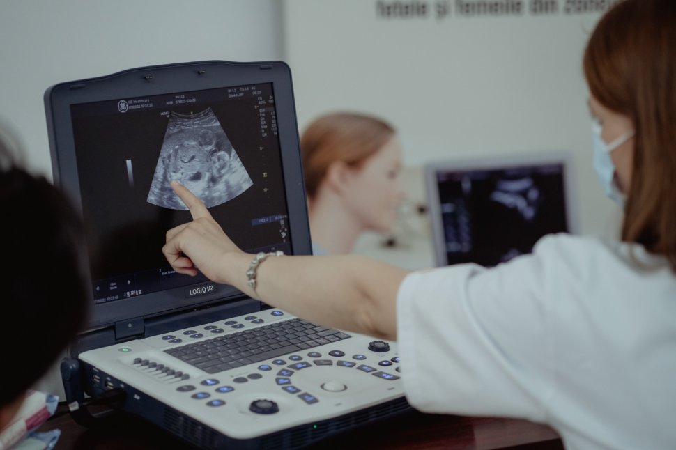 Salvați copiii aduce educația medicală în mediul rural cu INFOMama 10010