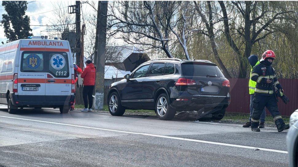 Accident pe drumul DN2, la Roșiori: Doi frați, ale căror soții erau însărcinate, implicați într-o coliziune cu o dubă 10062