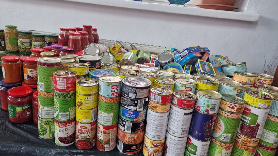 Sucevenii au donat peste 6 tone de alimente pentru colecta de Paște  10085