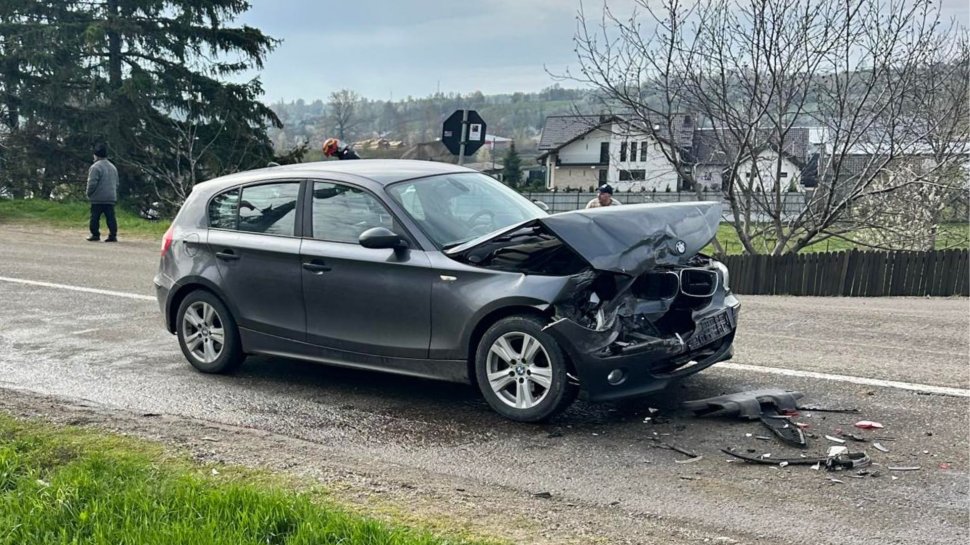 Un nou incident la Bogdănești: tamponare între două autoturisme chiar în centrul comunei 10209