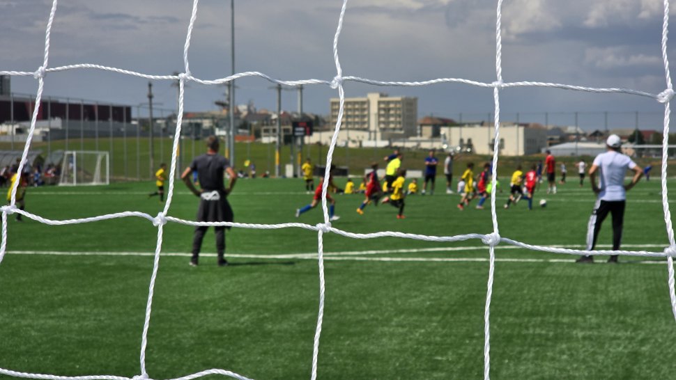 Noua bază sportivă din Suceava, inaugurată în prezența oficialilor Federației Române de Fotbal 10273