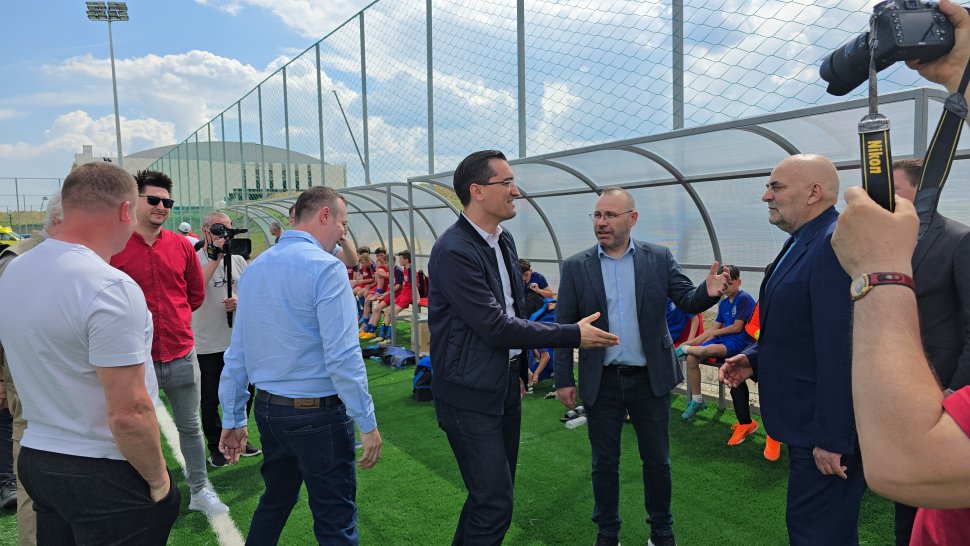 Noua bază sportivă din Suceava, inaugurată în prezența oficialilor Federației Române de Fotbal 10278