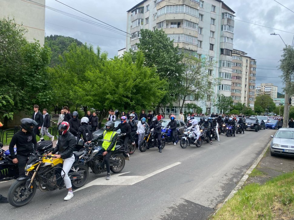 Tânărul decedat în accidentul din Crăcăoani a fost condus pe ultimul drum 10363