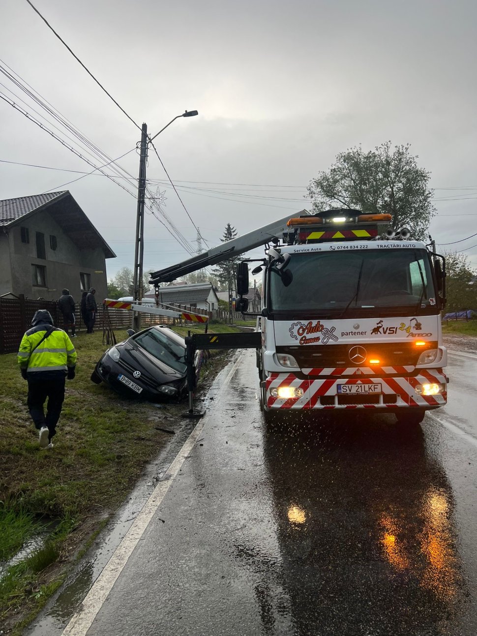 Seară de coșmar pe șoselele din Suceava: Cinci accidente rutiere într-un interval scurt de timp 10418