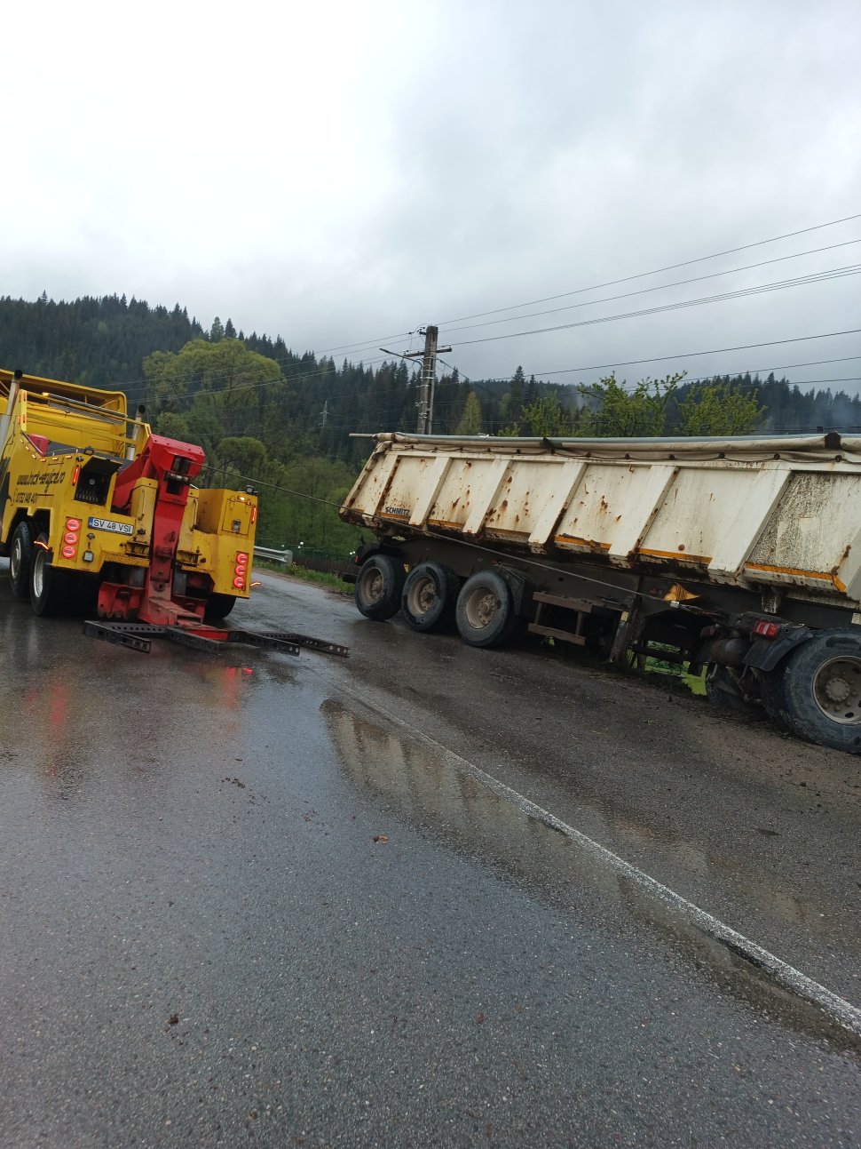 Seară de coșmar pe șoselele din Suceava: Cinci accidente rutiere într-un interval scurt de timp 10419