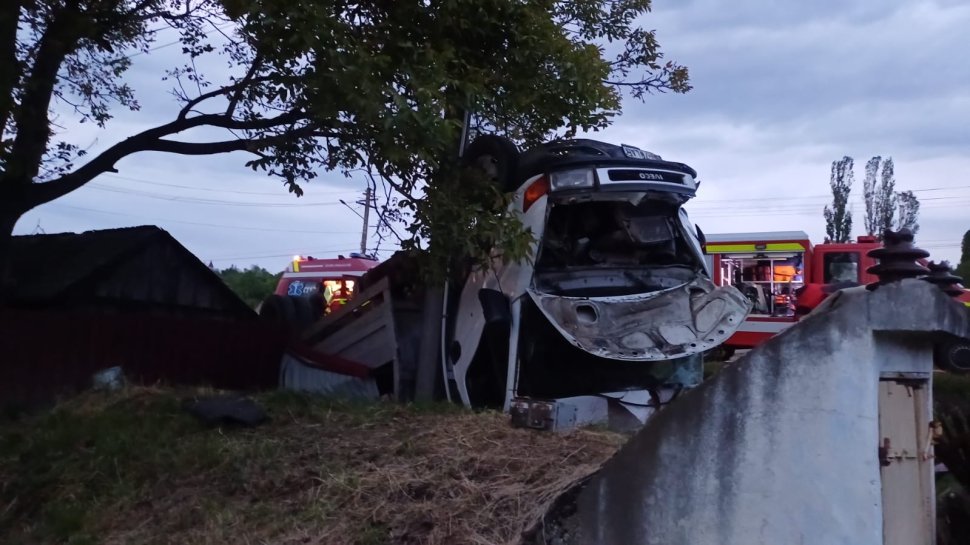 Seară de coșmar pe șoselele din Suceava: Cinci accidente rutiere într-un interval scurt de timp 10423