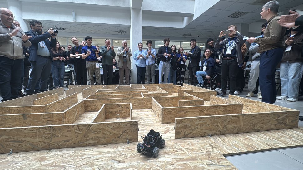 Competiția internațională „Hard & Soft”, la Universitatea „Ștefan cel Mare” din Suceava 10436