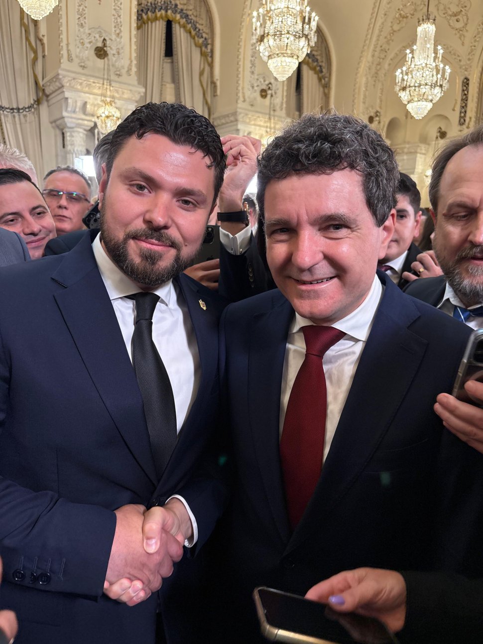 Primarul Rădăuțiului, la ceremonia de învestire a lui Nicușor Dan
