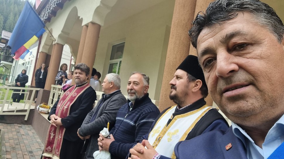 Ziua Eroilor, marcată cu două slujbe în comuna Crucea 10604