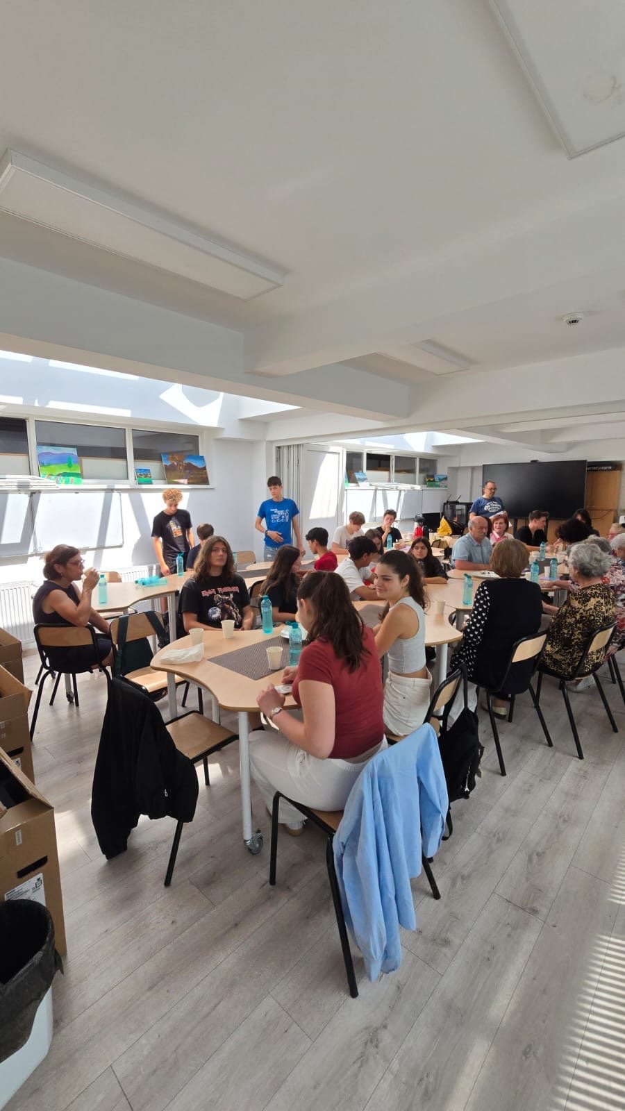 13 elevi și 2 profesori spanioli au descoperit tradițiile românești la Suceava, într-un proiect Erasmus 10674