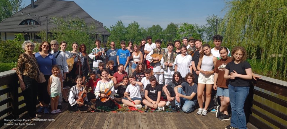 13 elevi și 2 profesori spanioli au descoperit tradițiile românești la Suceava, într-un proiect Erasmus 10676