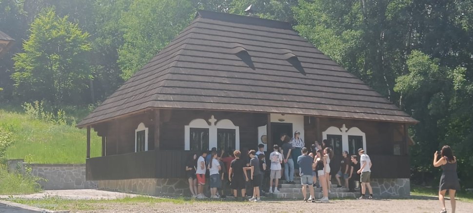 13 elevi și 2 profesori spanioli au descoperit tradițiile românești la Suceava, într-un proiect Erasmus 10677