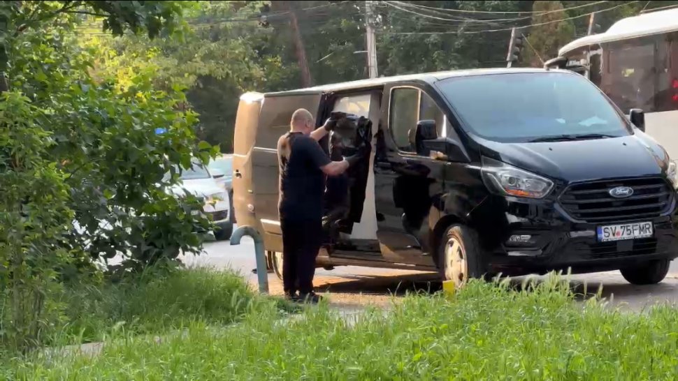 O femeie și-a găsit fratele decedat în apartamentul în care locuia la Suceava 10699