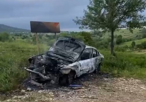 Un autoturism a fost incendiat, luni seara, la Solonețu Nou
