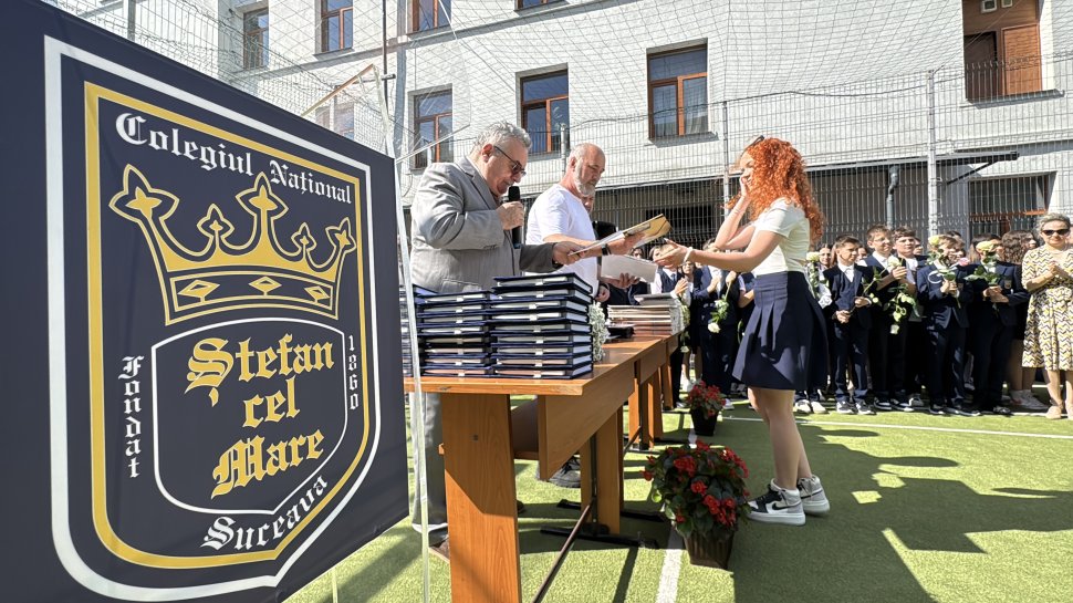 Colegiul Național „Ștefan cel Mare” din Suceava a premiat vineri elevii cu rezultate excepționale