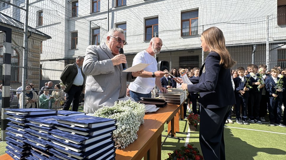 Colegiul Național „Ștefan cel Mare” din Suceava a premiat vineri elevii cu rezultate excepționale 10862