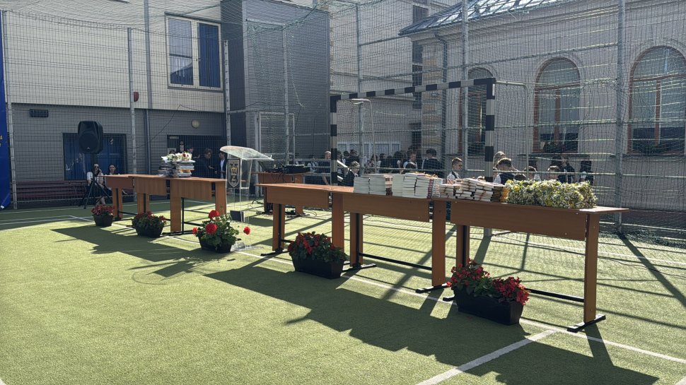 Colegiul Național „Ștefan cel Mare” din Suceava a premiat vineri elevii cu rezultate excepționale 10864