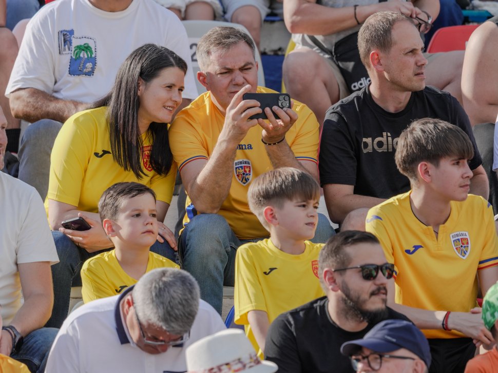 Meciul de retragere a lui Dorin Goian a adunat greii fotbalului pe stadionul Areni 10901