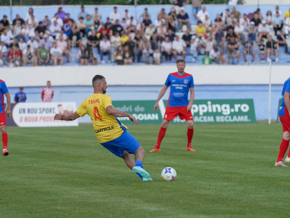 Meciul de retragere a lui Dorin Goian a adunat greii fotbalului pe stadionul Areni 10909