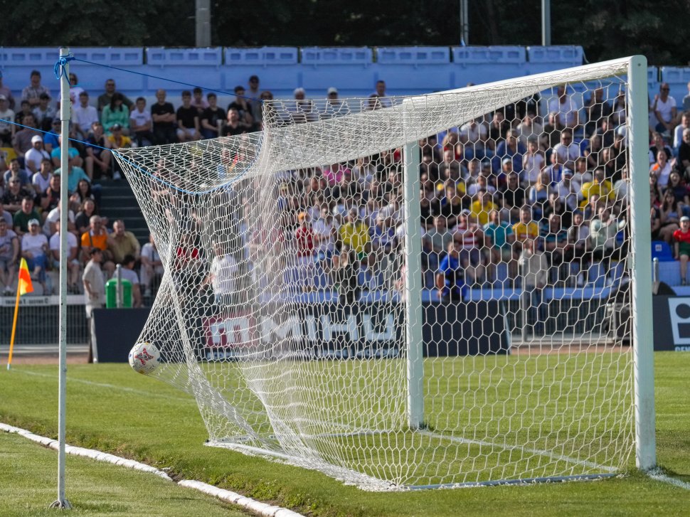 Meciul de retragere a lui Dorin Goian a adunat greii fotbalului pe stadionul Areni 10912