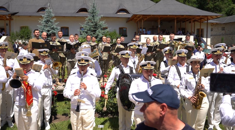 Mănăstirea Putna l-a omagiat miercuri pe Voievodul Ștefan cel Mare 10990