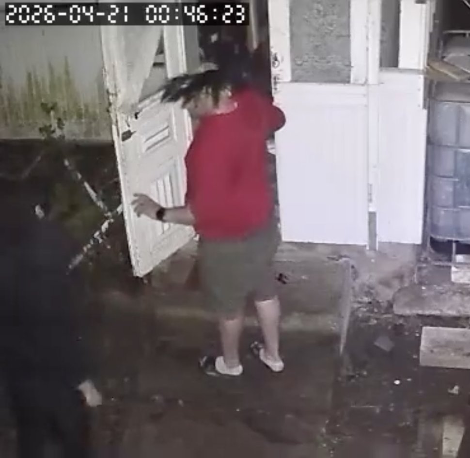 Trei tineri din Botoșani au fost arestați după ce au intrat peste un om în casă