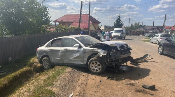 de emotie un sofer a intrat cu masina intr un cap de pod