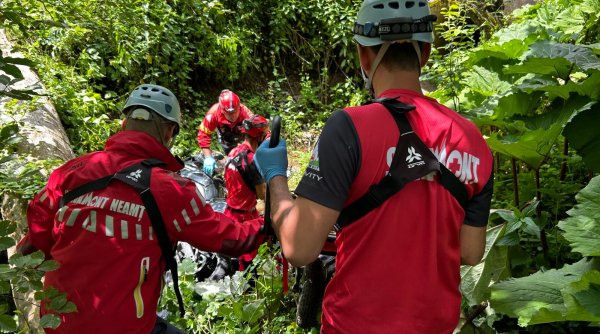 motociclist din sibiu gasit fara viata pe traseul durau izvorul muntelui motociclist din sibiu gasit fara viata pe traseul durau izvorul muntelui