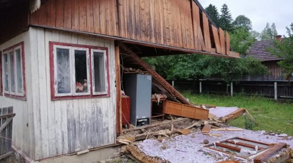 explozie puternica la o casa din plutonita