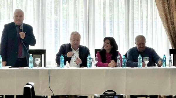 larisa blanari si ioan stan alaturi de seniorii judetului de ziua internationala a persoanelor larisa blanari si ioan stan alaturi de seniorii judetului de ziua internationala a persoanelor