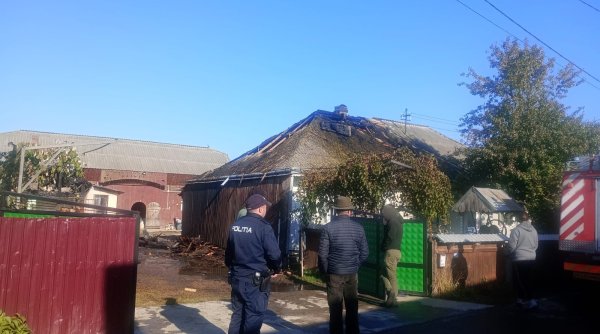 interventie cu opt autospeciale intr un incendiu izbucnit la boroaia interventie cu opt autospeciale intr un incendiu izbucnit la boroaia