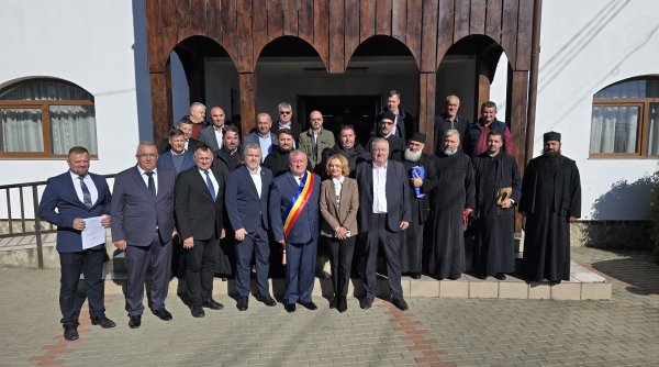 primarul comunei cornu luncii gheorghe fron a fost investit in noul mandat primarul comunei cornu luncii gheorghe fron a fost investit in noul mandat