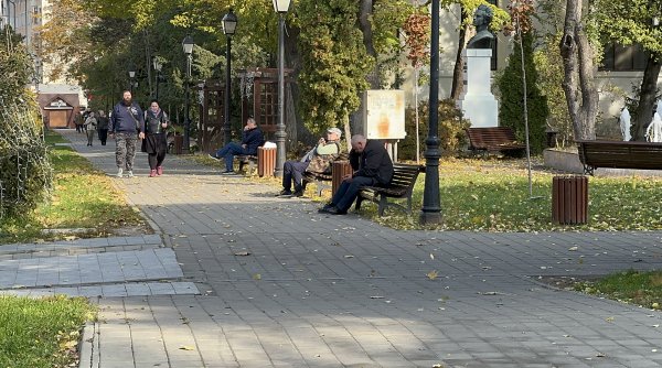 sucevenii au dat ceasurile inapoi in noaptea de sambata spre duminica