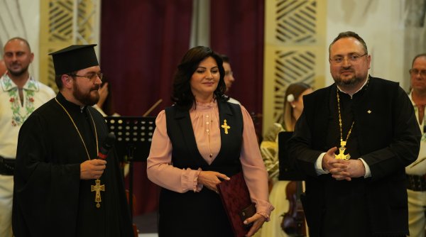 larisa blanari distinsa de ips calinic cu ordinul crucea bucovinei