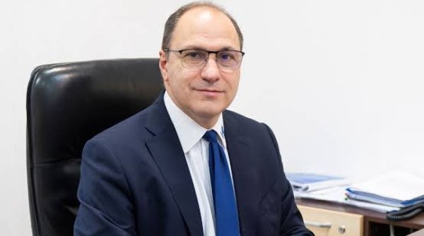 mihai dimian rectorul usv indeamna tinerii sa participe la vot pentru un viitor mai bun mihai dimian rectorul usv indeamna tinerii sa participe la vot pentru un viitor mai bun