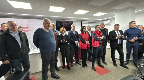 reactii de la sediul psd suceava imagini surprinse la momentul prezentarii exit poll urilor