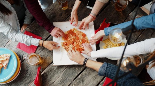 ministerul sanatatii introduce noi reguli alimentare in unitatile scolare ministerul sanatatii introduce noi reguli alimentare in unitatile scolare